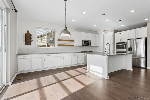 4825 S Riviera Way, Aurora, CO 80015