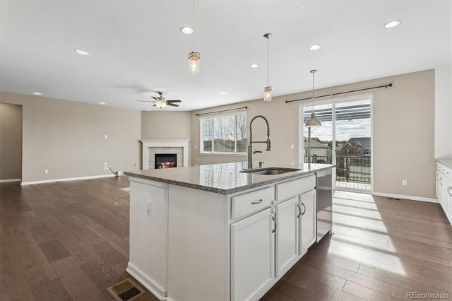 4825 S Riviera Way, Aurora, CO 80015