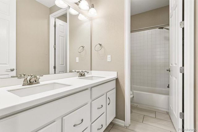 4825 S Riviera Way, Aurora, CO 80015