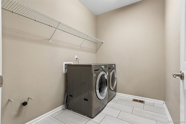 4825 S Riviera Way, Aurora, CO 80015