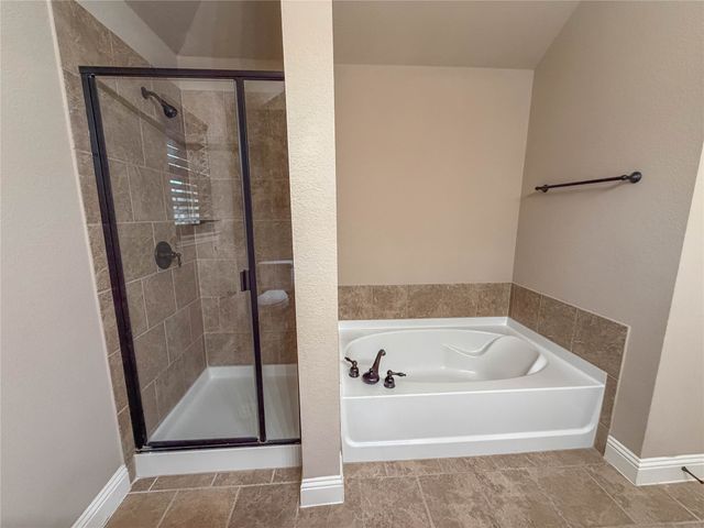 211 Range Road, Waxahachie, TX 75165