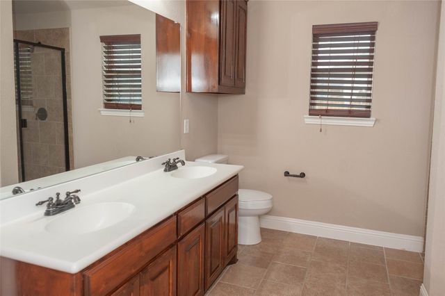 211 Range Road, Waxahachie, TX 75165