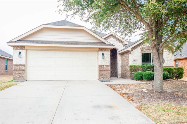 211 Range Road, Waxahachie, TX 75165