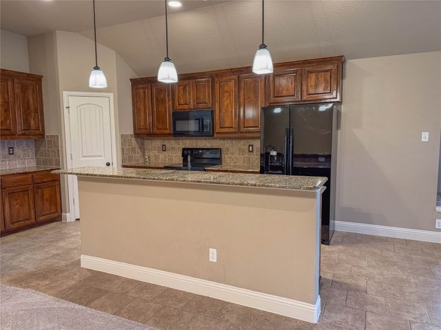 211 Range Road, Waxahachie, TX 75165