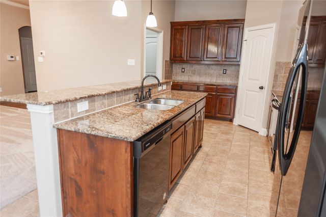 211 Range Road, Waxahachie, TX 75165