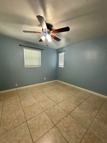 1005 NW 5th Street, Okeechobee, FL 34972