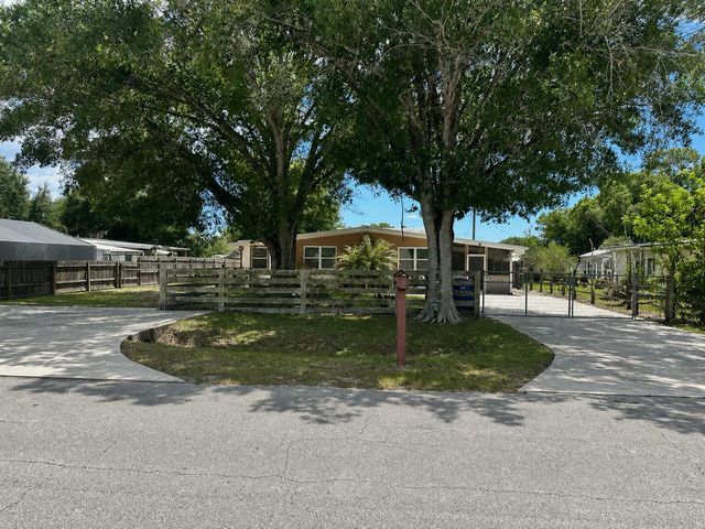 1005 NW 5th Street, Okeechobee, FL 34972