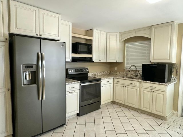 1005 NW 5th Street, Okeechobee, FL 34972