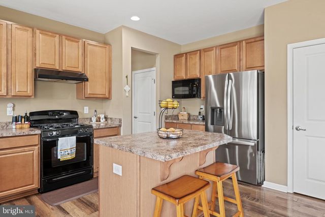 314 CARRIAGE DR, Mount Royal, NJ 08061