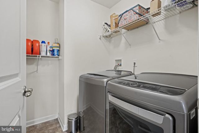 314 CARRIAGE DR, Mount Royal, NJ 08061