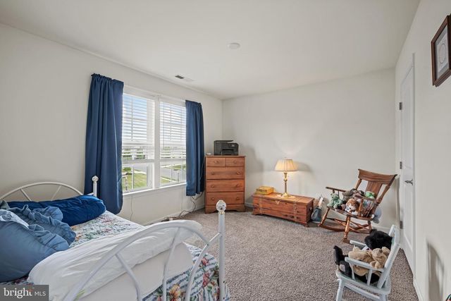 314 CARRIAGE DR, Mount Royal, NJ 08061