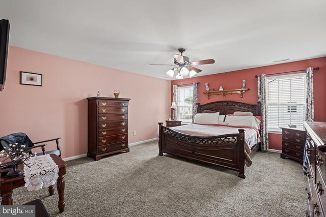 314 CARRIAGE DR, Mount Royal, NJ 08061