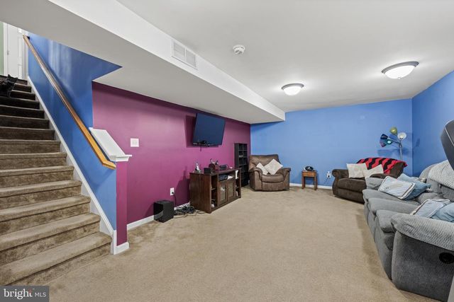 314 CARRIAGE DR, Mount Royal, NJ 08061