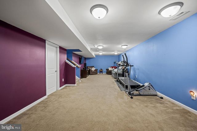314 CARRIAGE DR, Mount Royal, NJ 08061