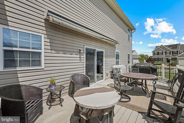 314 CARRIAGE DR, Mount Royal, NJ 08061