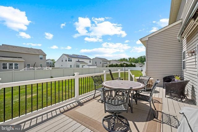 314 CARRIAGE DR, Mount Royal, NJ 08061