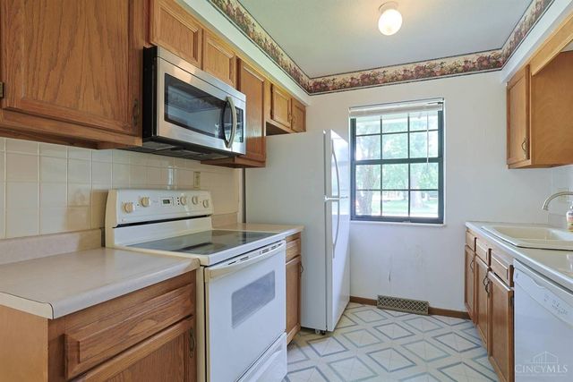 3410 Carol Ann Lane, Middletown, OH 45044