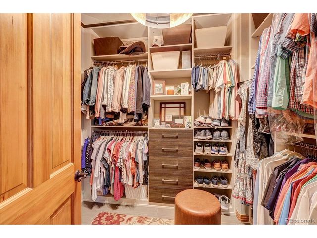 6977 Glenhunt Ln, Castle Pines, CO 80108