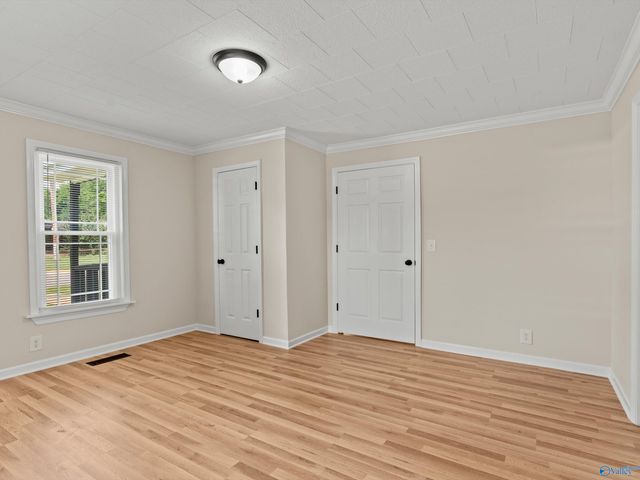 209 Baxter Avenue NW, Huntsville, AL 35811