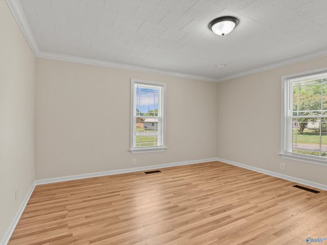 209 Baxter Avenue NW, Huntsville, AL 35811