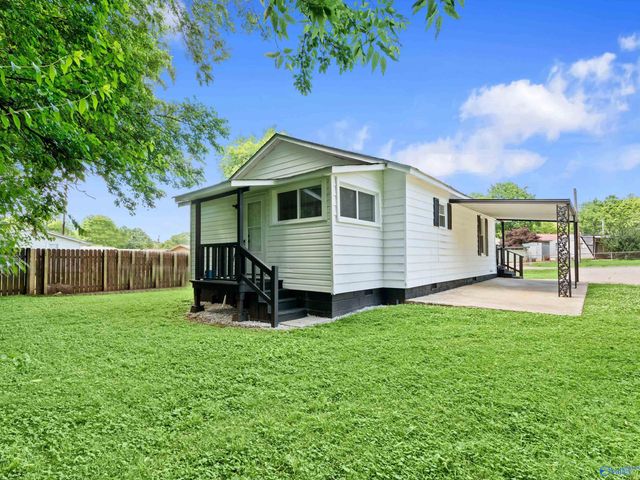 209 Baxter Avenue NW, Huntsville, AL 35811