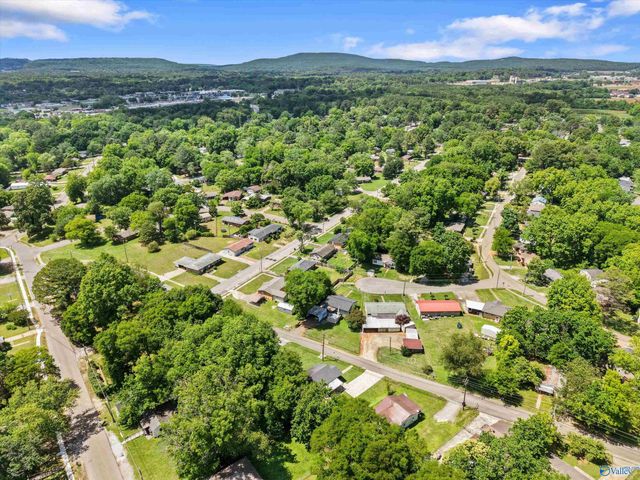 209 Baxter Avenue NW, Huntsville, AL 35811