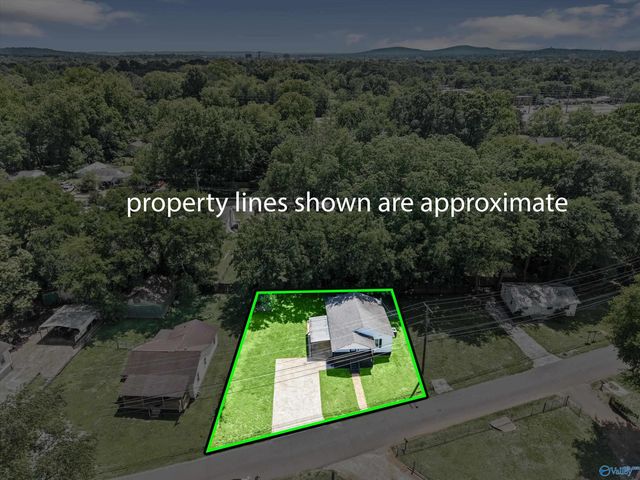 209 Baxter Avenue NW, Huntsville, AL 35811