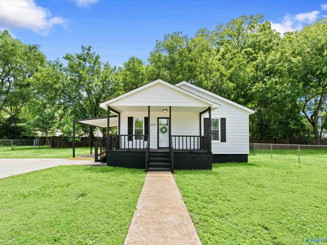 209 Baxter Avenue NW, Huntsville, AL 35811