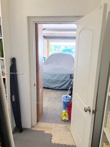 1121 NW 86th Ter, Pembroke Pines, FL 33024