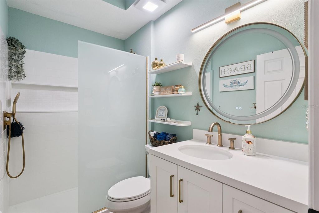 Image 23 of property listing at 8355 DIAMOND COVE CIRCLE, Orlando, FL 32836