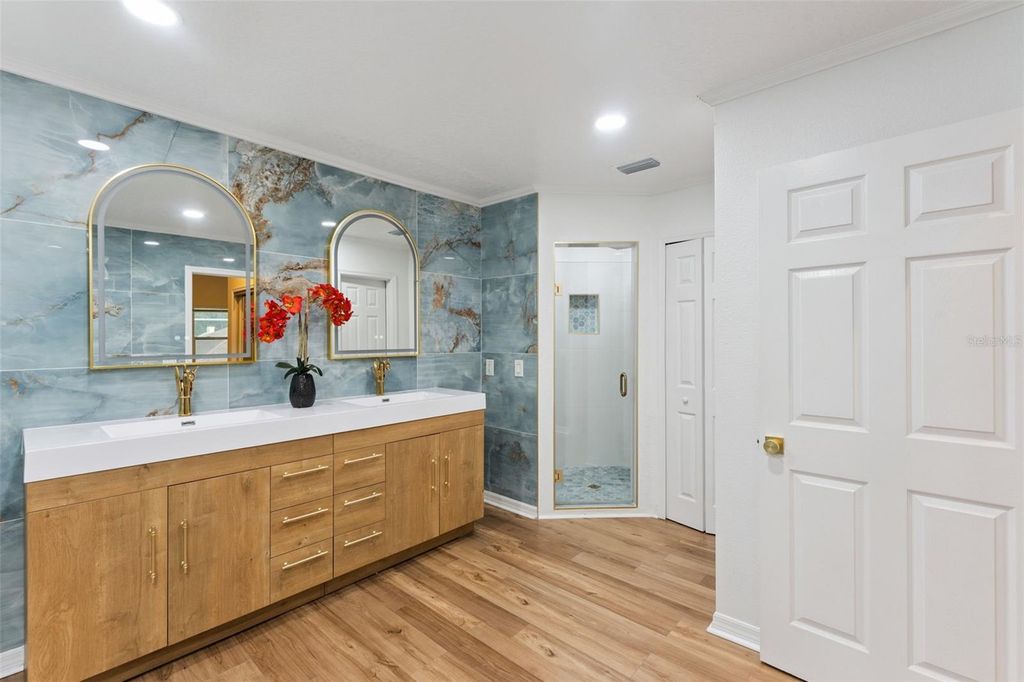 Image 31 of property listing at 8355 DIAMOND COVE CIRCLE, Orlando, FL 32836