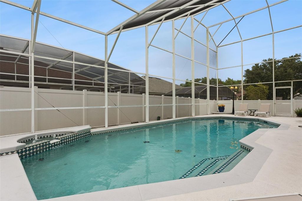 Image 46 of property listing at 8355 DIAMOND COVE CIRCLE, Orlando, FL 32836