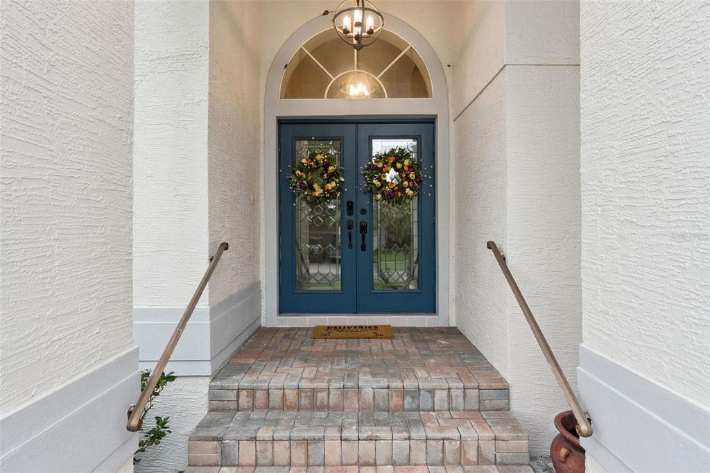 Image 6 of property listing at 8355 DIAMOND COVE CIRCLE, Orlando, FL 32836