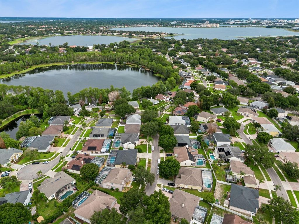Image 58 of property listing at 8355 DIAMOND COVE CIRCLE, Orlando, FL 32836