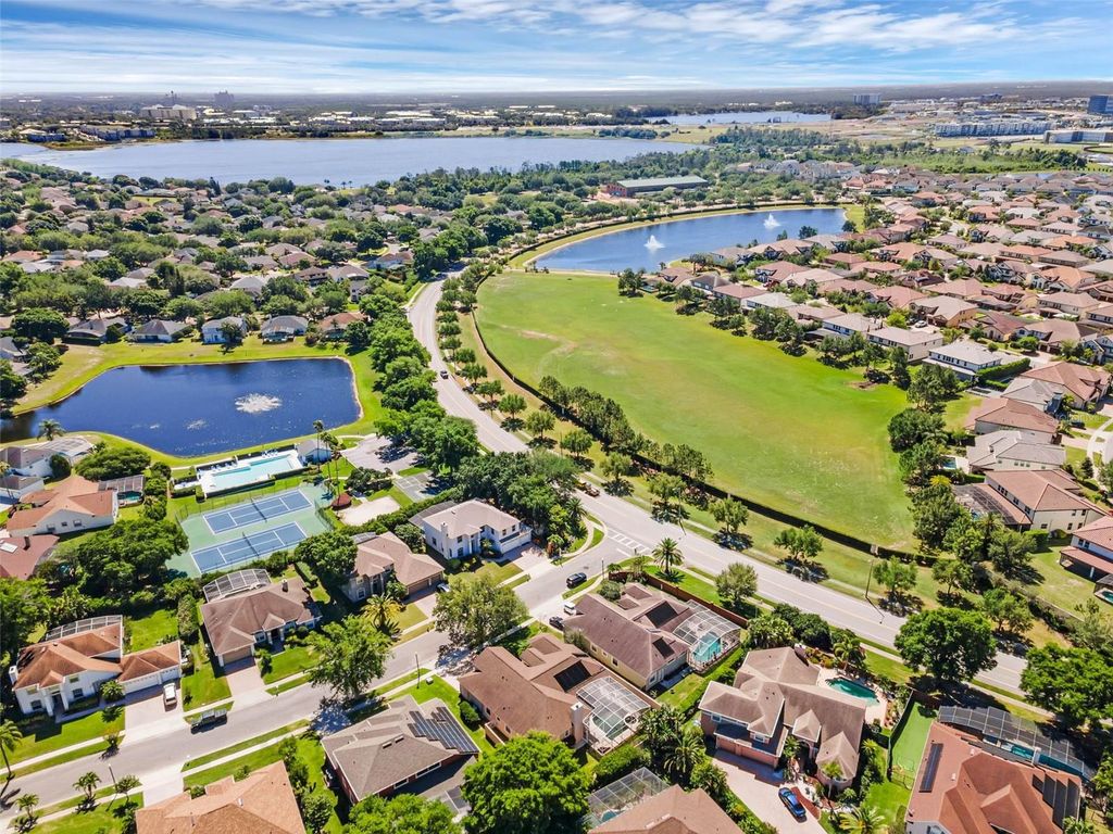 Image 63 of property listing at 8355 DIAMOND COVE CIRCLE, Orlando, FL 32836