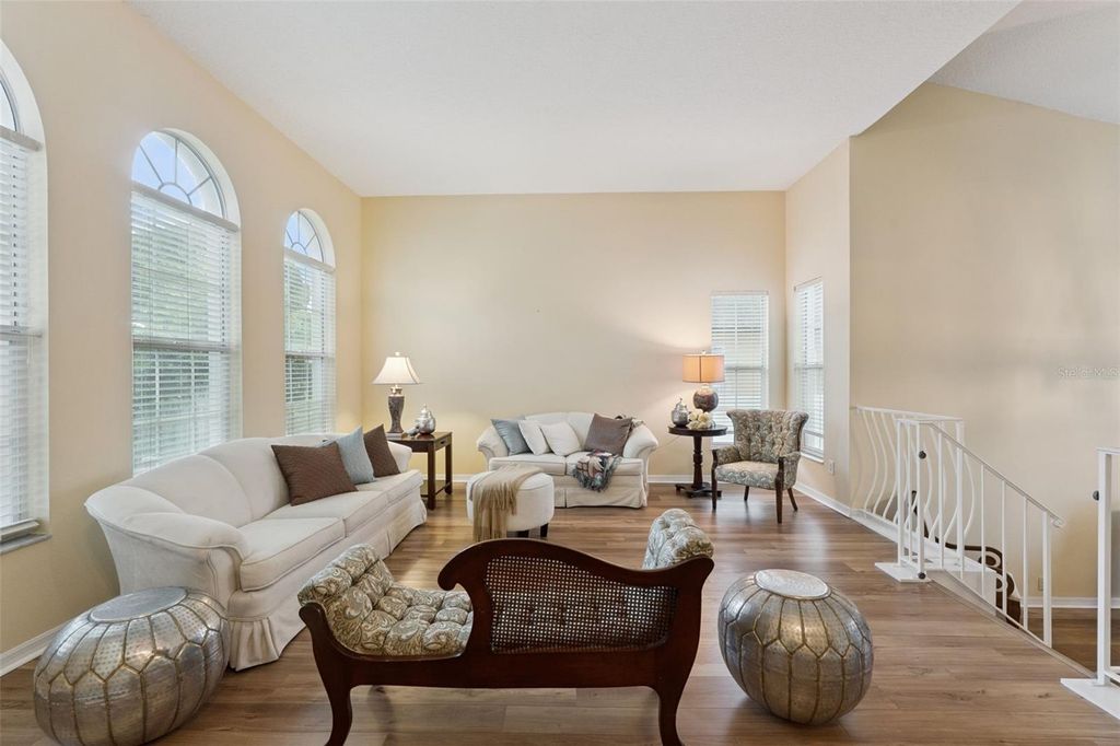 Image 9 of property listing at 8355 DIAMOND COVE CIRCLE, Orlando, FL 32836