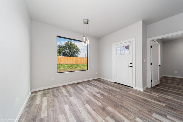 13527 W 12th Ave, Airway Heights, WA 99001