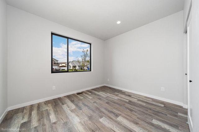 13527 W 12th Ave, Airway Heights, WA 99001