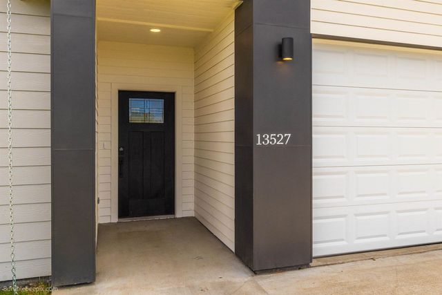 13527 W 12th Ave, Airway Heights, WA 99001