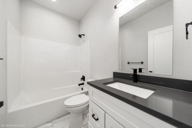 13527 W 12th Ave, Airway Heights, WA 99001