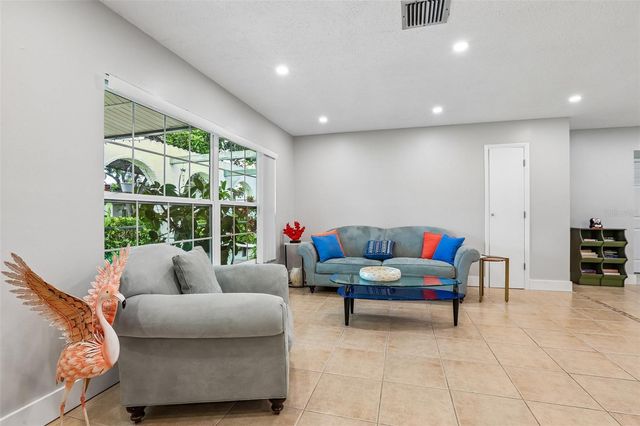 7699 92ND STREET, Seminole, FL 33777