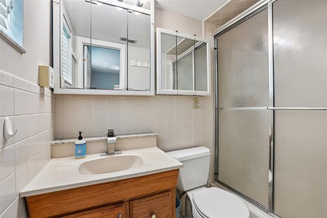 7699 92ND STREET, Seminole, FL 33777