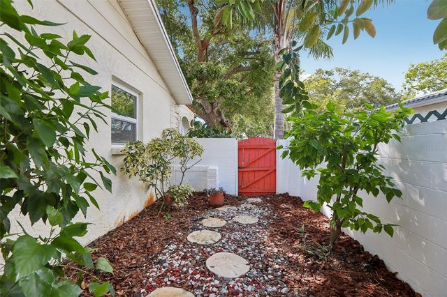 7699 92ND STREET, Seminole, FL 33777