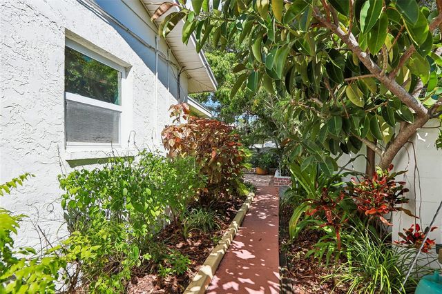 7699 92ND STREET, Seminole, FL 33777