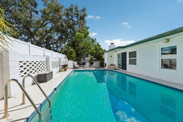 7699 92ND STREET, Seminole, FL 33777