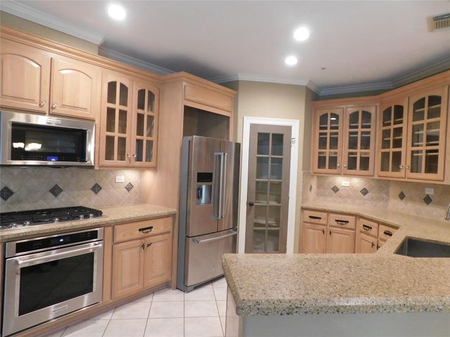 4333 Lake Run Drive, Missouri City, TX 77459