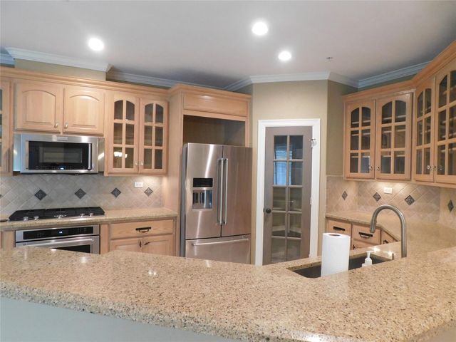 4333 Lake Run Drive, Missouri City, TX 77459
