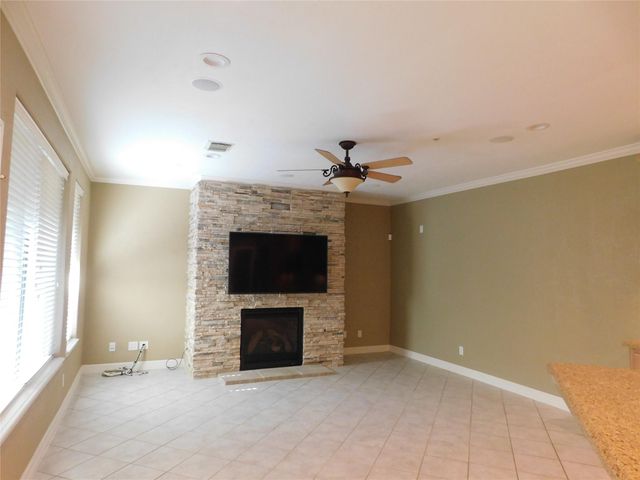 4333 Lake Run Drive, Missouri City, TX 77459