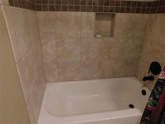 4333 Lake Run Drive, Missouri City, TX 77459