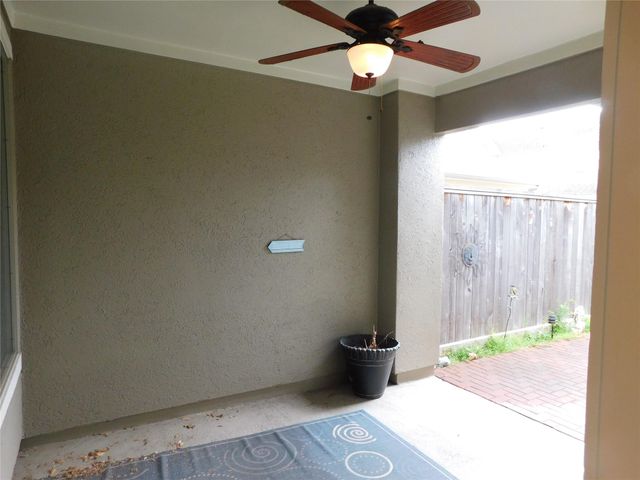 4333 Lake Run Drive, Missouri City, TX 77459